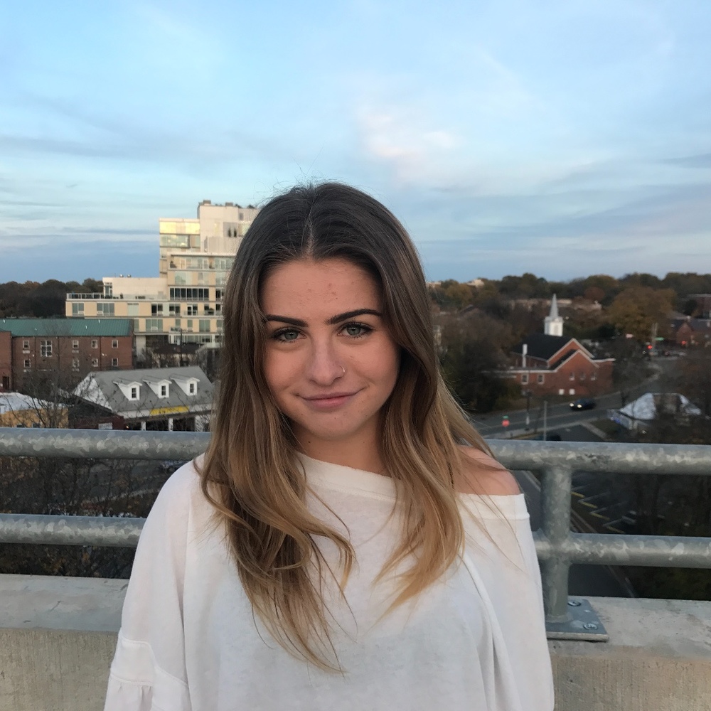 Meet your Posher, Abigail